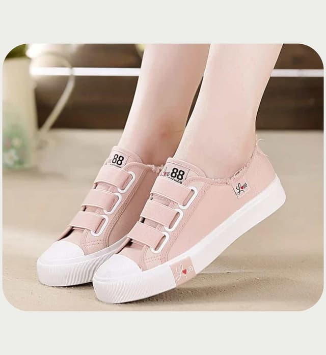 girlies-rubber-shoes-sizes-available-3-36-39-kshs-1550