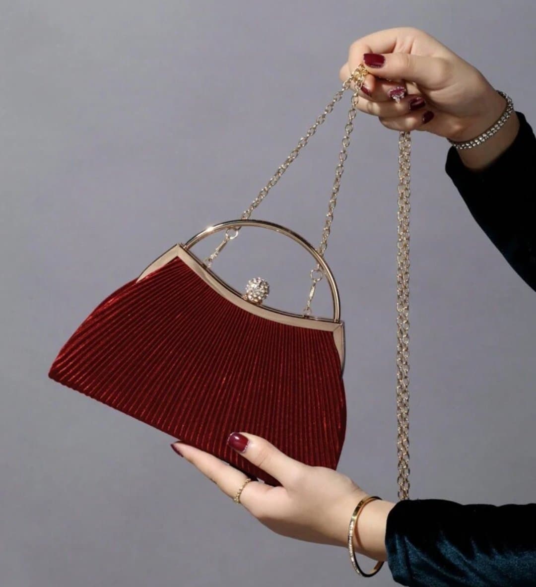 075# Whitesun Elegant Pleated Handbag for Women – Gold Frame Evening Purse with Chain Strap and Jeweled Clasp, Ideal Birthday or Anniversary Gift-red