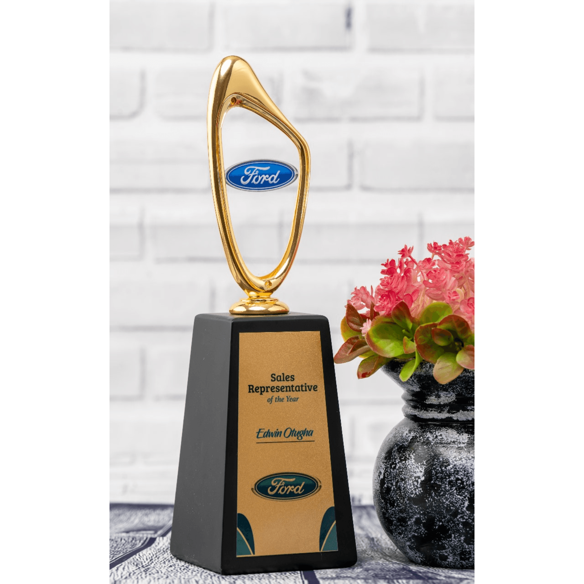 M Top Trophy Thumbnail 2