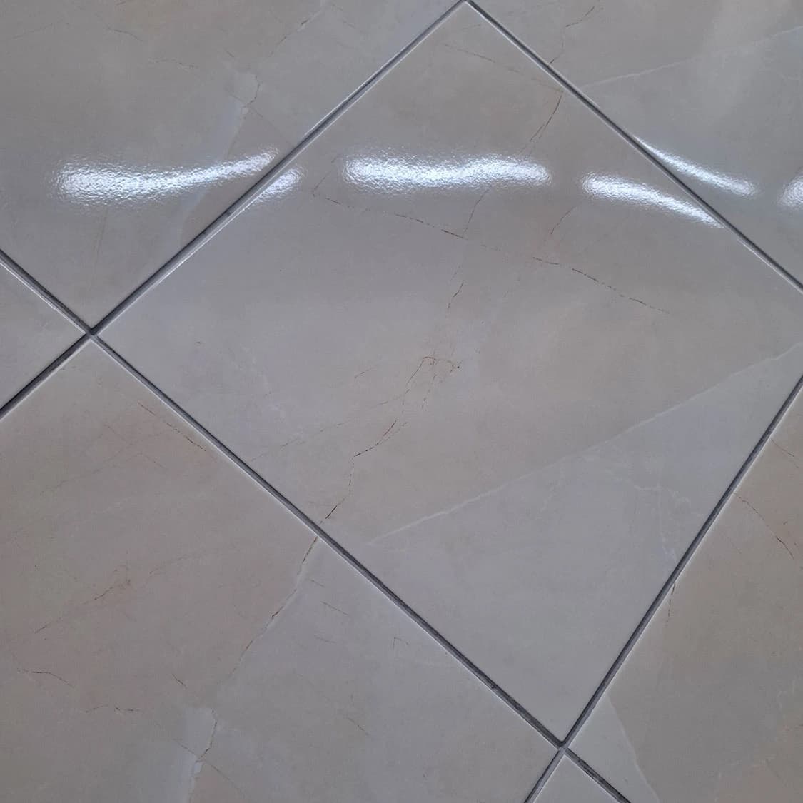 Bayona Ivory Glossy Ceramic Floor Tile - 450 mm x 450 mm Thumbnail 2