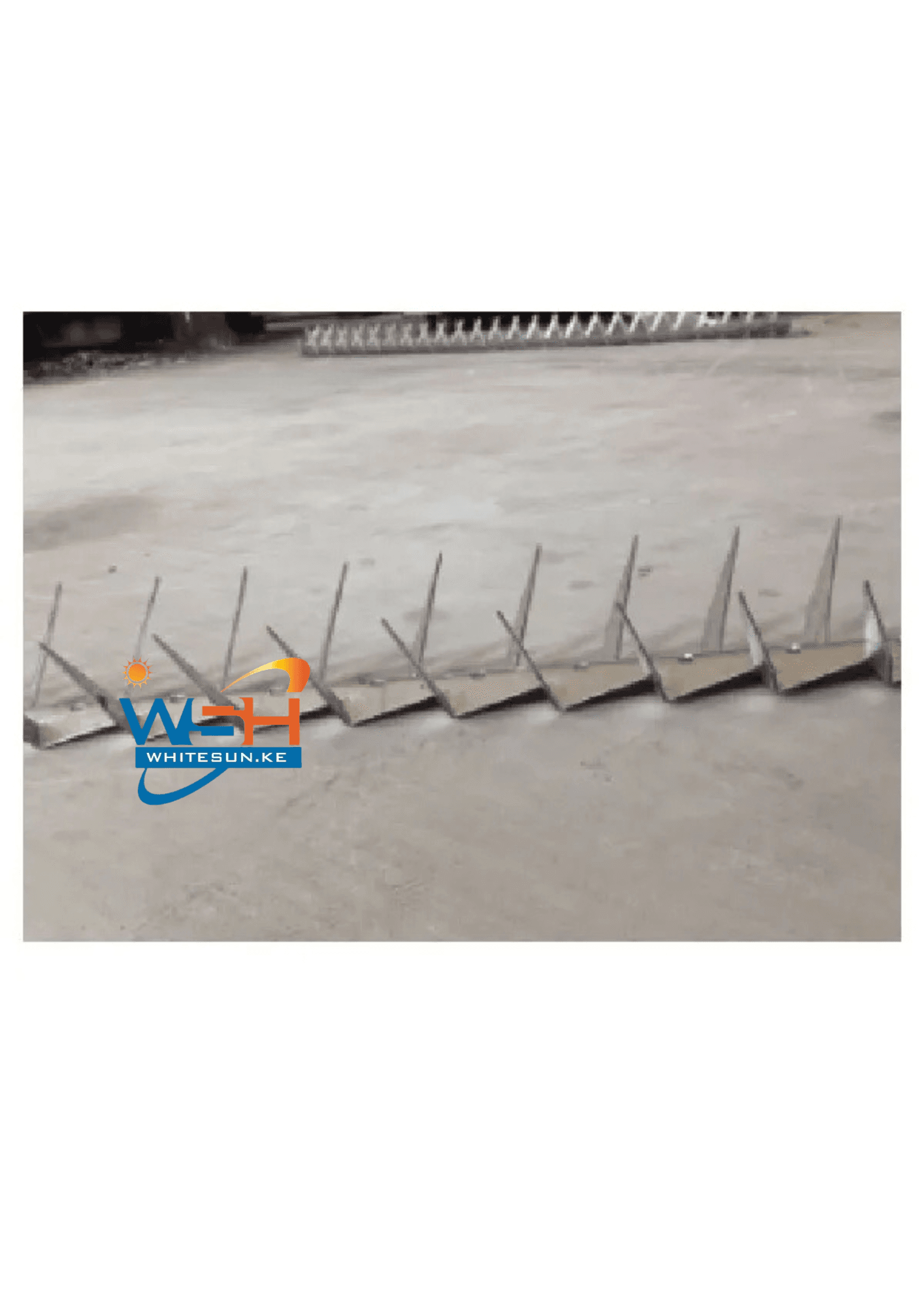 Medium Size Wall Spike,2MM Thickness,0.85Kg, 1.25M Length